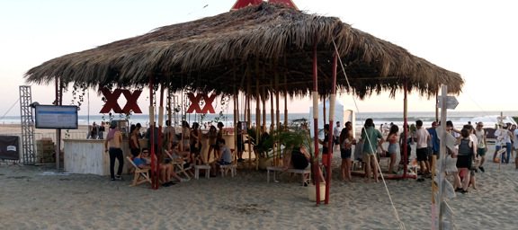 Trópico es un Festival de músic llevado a la costa de Guerrero